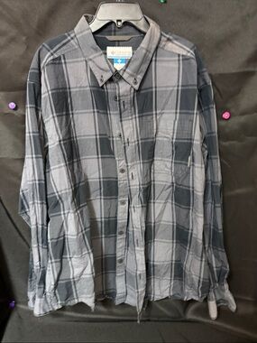 Columbia Men's Blue and Gray Plaid Button-Down Shirt